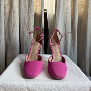 Gianni Bini Fuchsia Heels